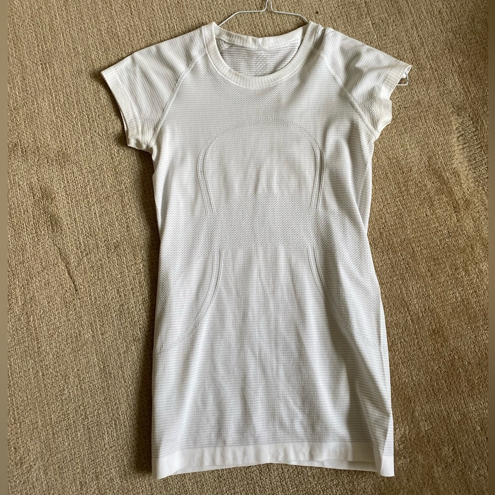 Lululemon Swiftly Tech 2.0 Short Sleeve